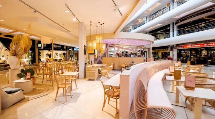 20230322 WoonmallAlexandrium JoniIsraeli 516 ER5 9893