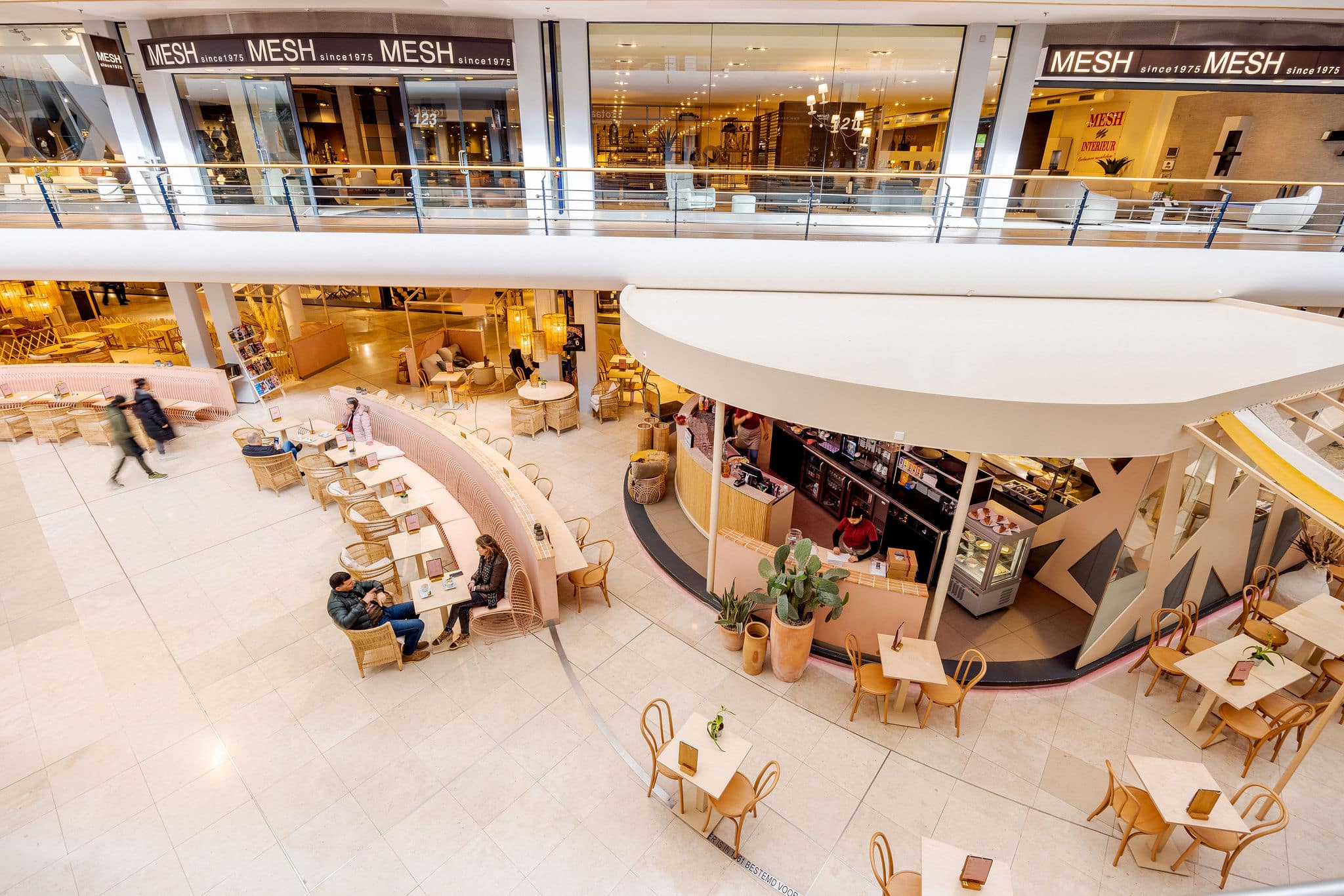 20230325 WoonmallAlexandrium JoniIsraeli 024 ER5 1827