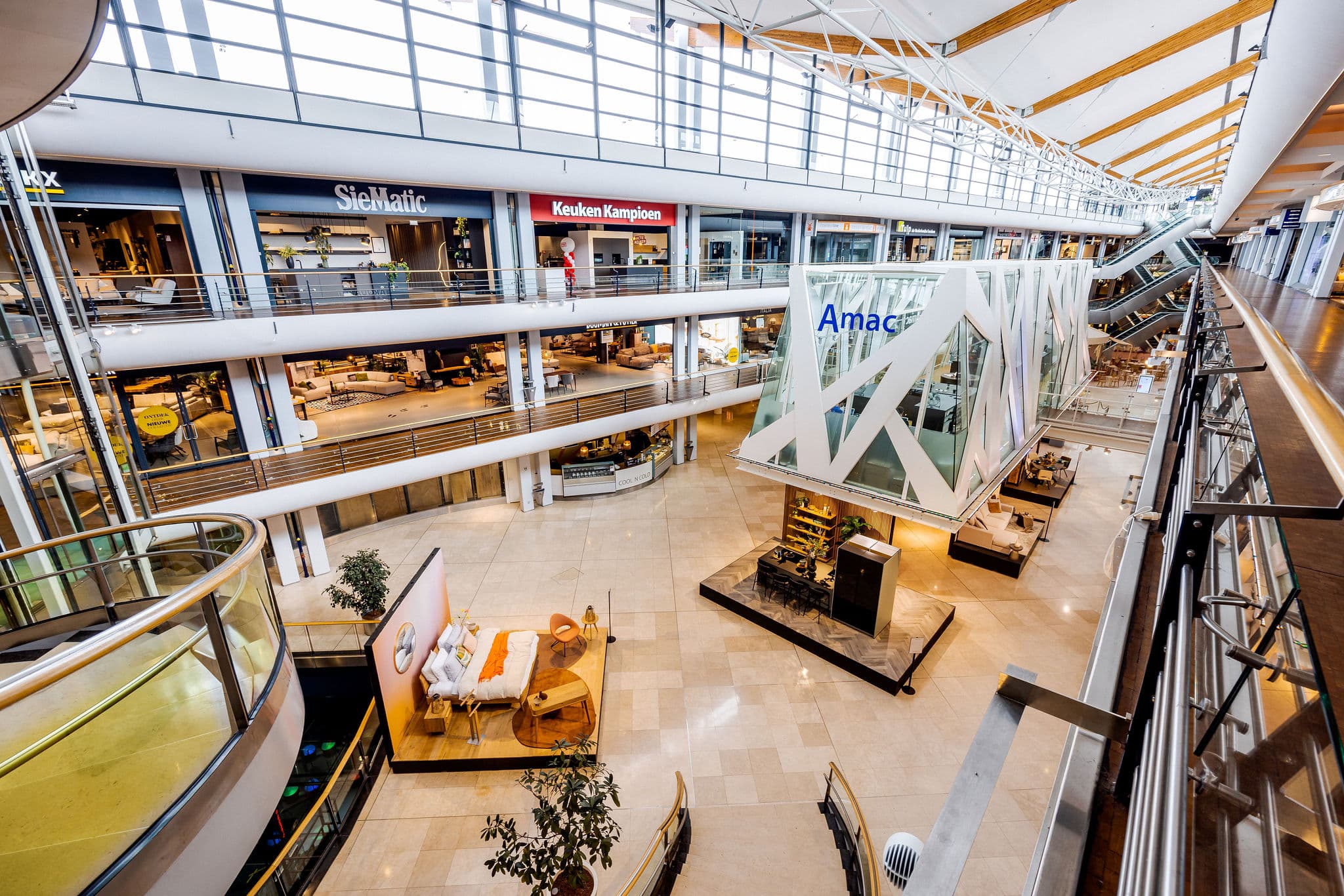 20230321 WoonmallAlexandrium JoniIsraeli 001 ER5 9238