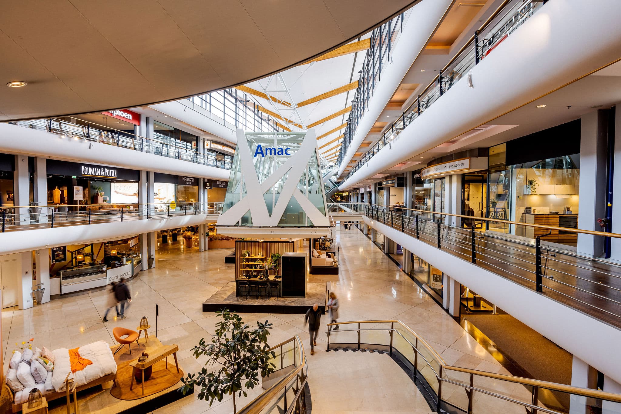 20230325 WoonmallAlexandrium JoniIsraeli 019 ER5 1766
