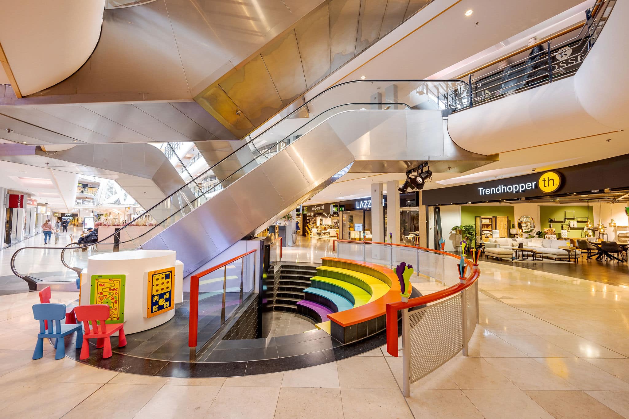 20230325 WoonmallAlexandrium JoniIsraeli 051 ER5 2221